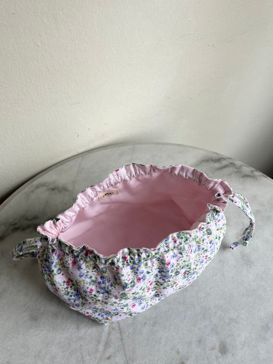 Makeup bag